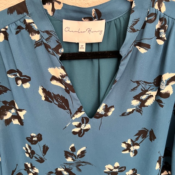 Cute Blue Floral Long Sleeved Mini shift dress by Charles Henry - Small Petite - Picture 4 of 10